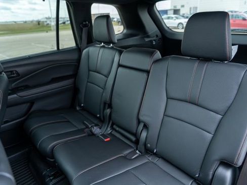 Used 2024 Honda Passport TrailSport image 14