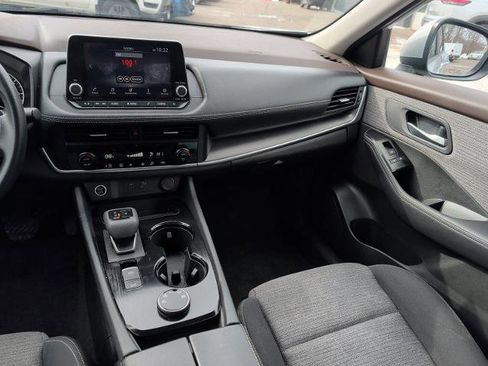 Certified 2023 Nissan Rogue SV image 12