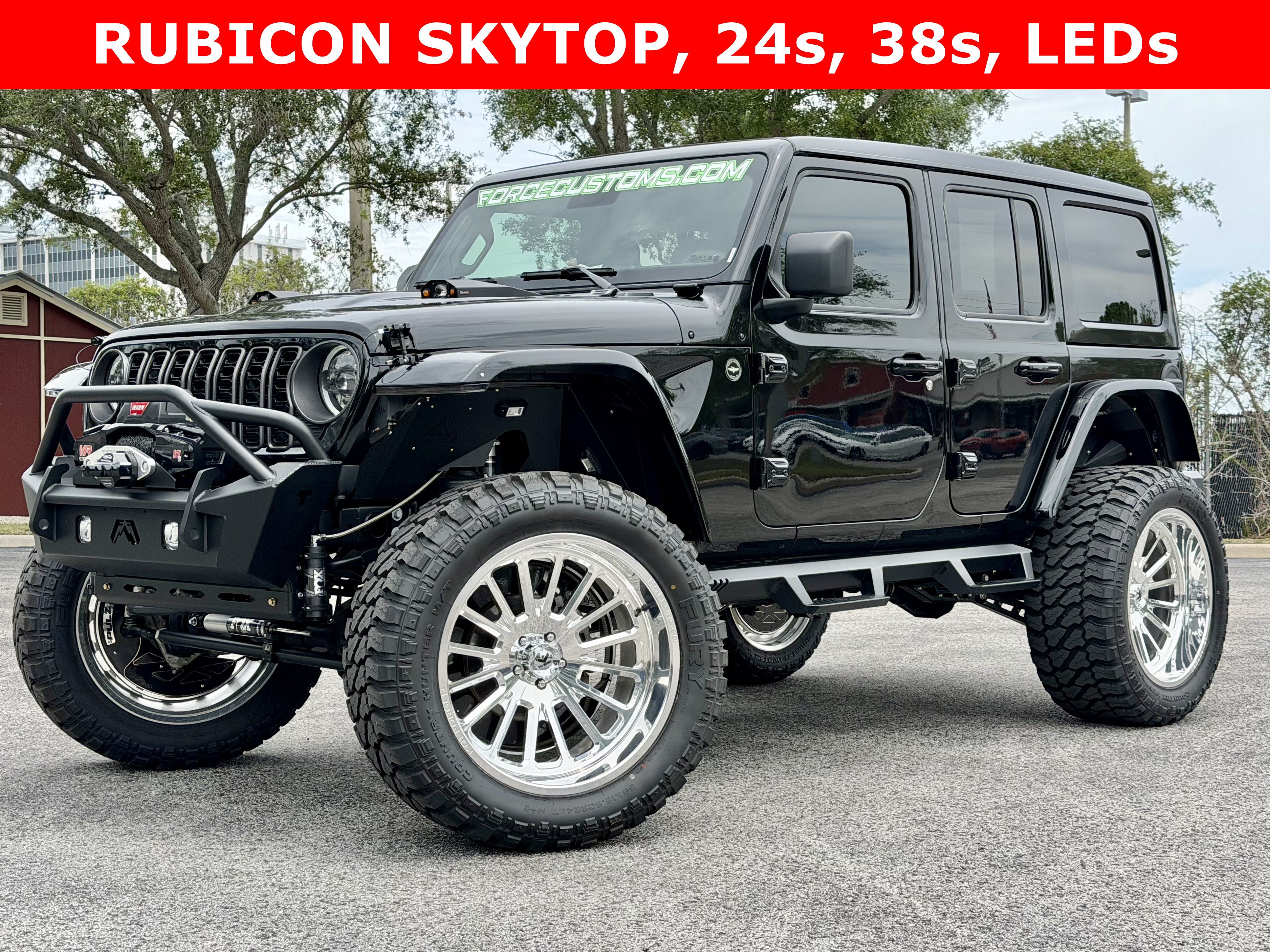 Used 2024 Jeep Wrangler Unlimited Rubicon AWD/4WD image 2