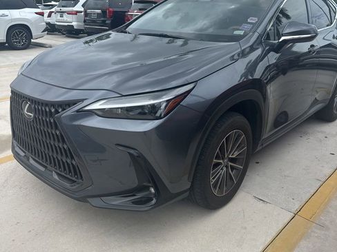 Used 2023 Lexus NX 250 FWD w/ Towing Package (2000 Lbs) image 10