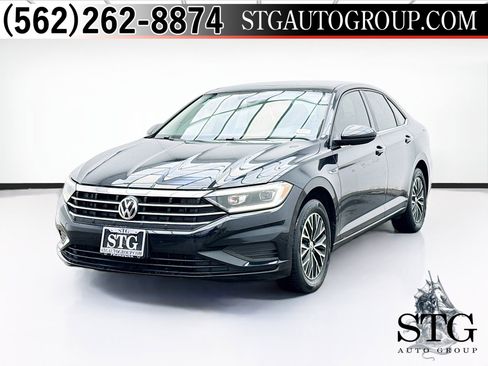 Used 2019 Volkswagen Jetta SEL w/ Cold Weather Package image 1