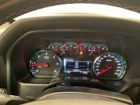 Used 2018 Chevrolet Silverado 1500 LT w/ All Star Edition image 2