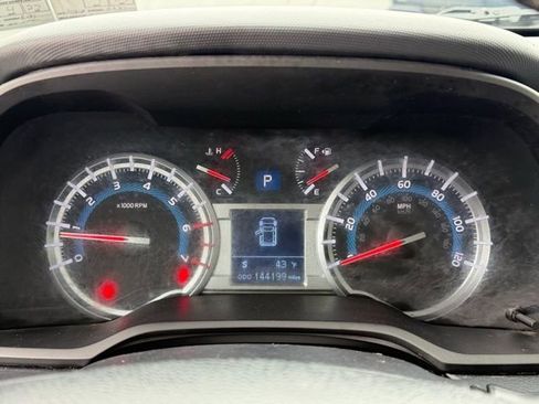 Used 2016 Toyota 4Runner SR5 Premium image 25