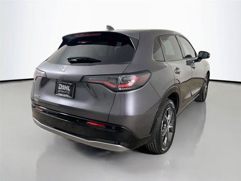 Used 2023 Honda HR-V EX-L image 13