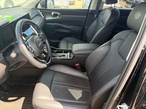 Used 2023 Kia Sorento SX AWD/4WD image 14