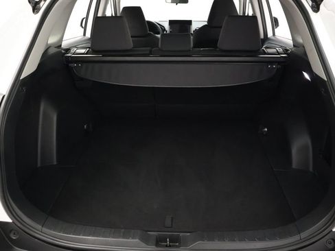 Certified 2025 Toyota RAV4 XLE FWD image 22