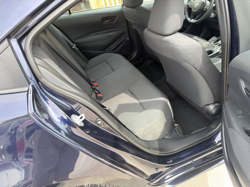 Used 2025 Toyota Corolla LE FWD image 16