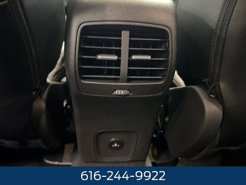 New 2025 Ford Escape SE image 17