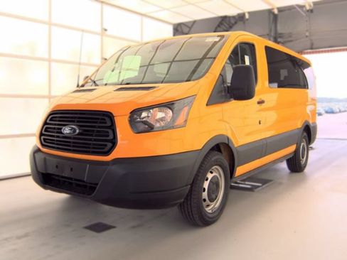 Used 2019 Ford Transit 150 XL RWD image 2