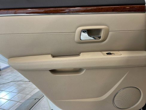 Used 2008 Cadillac SRX AWD image 39