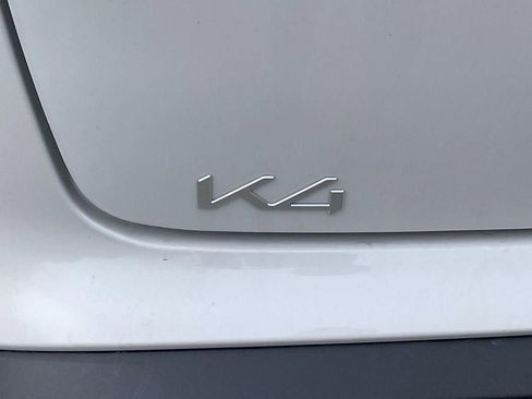 New 2025 Kia K4 LX image 28