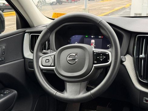 Certified 2025 Volvo XC60 B5 Plus image 13