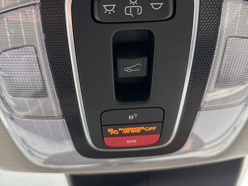 Used 2024 Hyundai Elantra Limited image 20