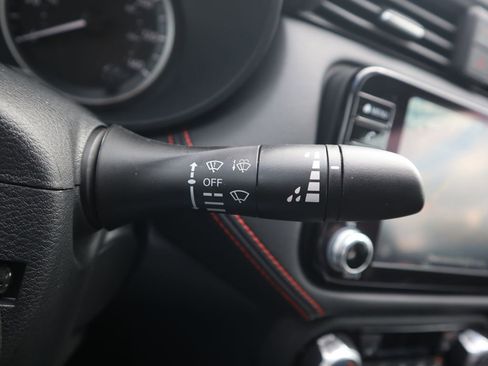 New 2025 Nissan Versa SR w/ Trunk Package image 20