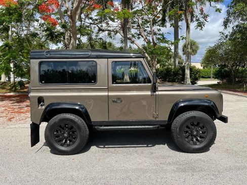 Used 1995 Land Rover Defender image 8