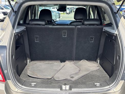 Used 2022 Chevrolet Trax LT w/ LT Convenience Package image 12