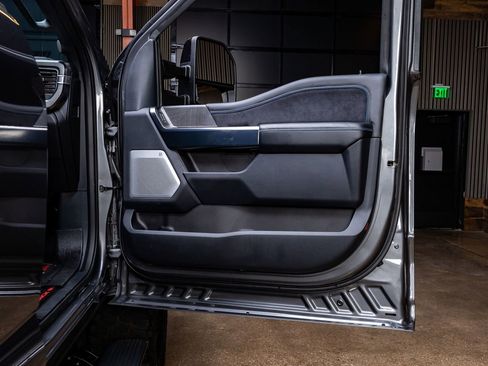 Used 2025 Ford F250 Platinum AWD/4WD image 37