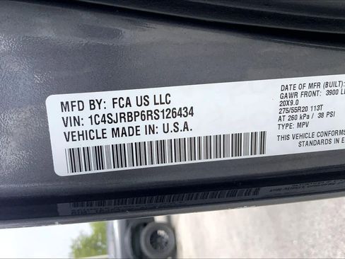 Used 2024 Jeep Wagoneer L Series II RWD image 32