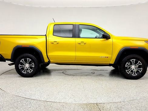 Used 2023 GMC Canyon AT4 w/ AT4 Premium Package image 4