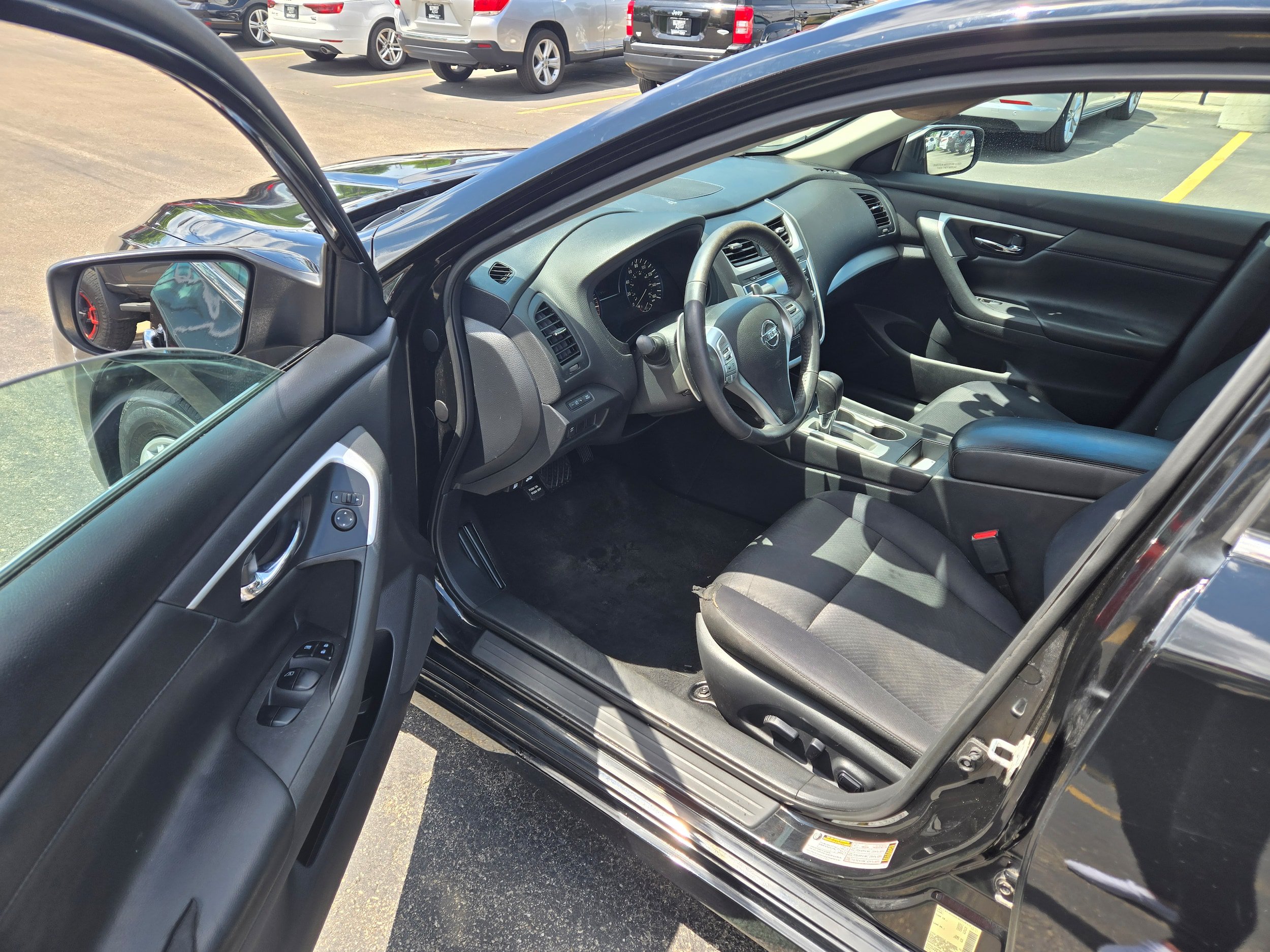 Used 2017 Nissan Altima 2.5 SR FWD image 5