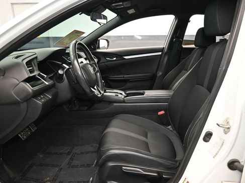 Used 2020 Honda Civic Sport image 11