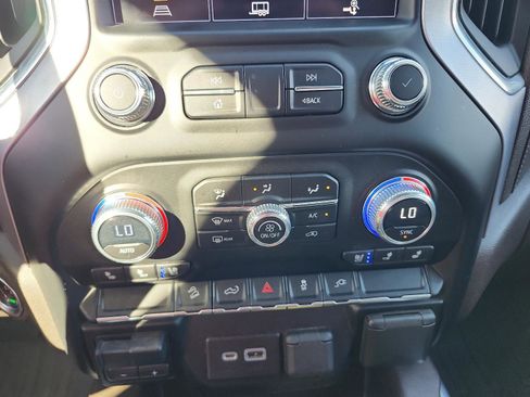 Used 2022 GMC Sierra 1500 SLT w/ SLT Premium Package image 21