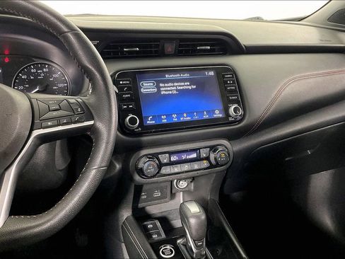 Used 2023 Nissan Kicks SR w/ SR Premium Package image 9