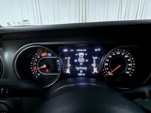 Used 2023 Jeep Wrangler Unlimited Sport w/ Sun And Sound Package AWD/4WD image 10