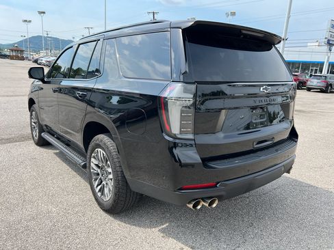 Used 2025 Chevrolet Tahoe Z71 w/ Comfort Package AWD/4WD image 7