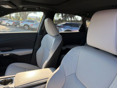 Used 2023 Lexus RX 350 Premium image 9