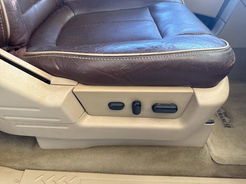 Used 2012 Ford F150 King Ranch image 18