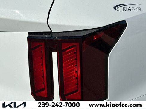 New 2026 Kia Sorento S FWD image 9