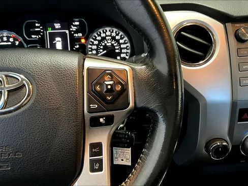 Used 2018 Toyota Tundra SR5 image 13