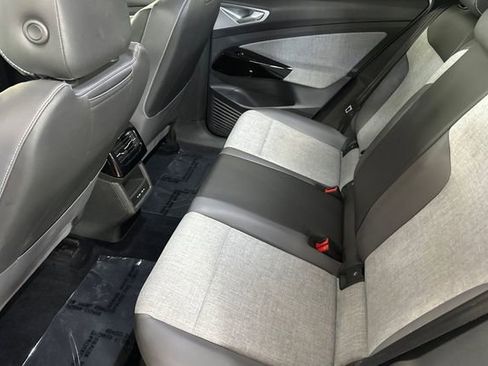 Certified 2023 Volkswagen ID.4 Pro image 15