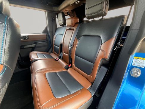 Used 2024 Ford Bronco Outer Banks AWD/4WD image 22