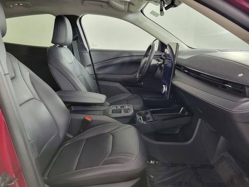 Used 2025 Ford Mustang Mach-E Premium w/ Interior Protection Package image 18