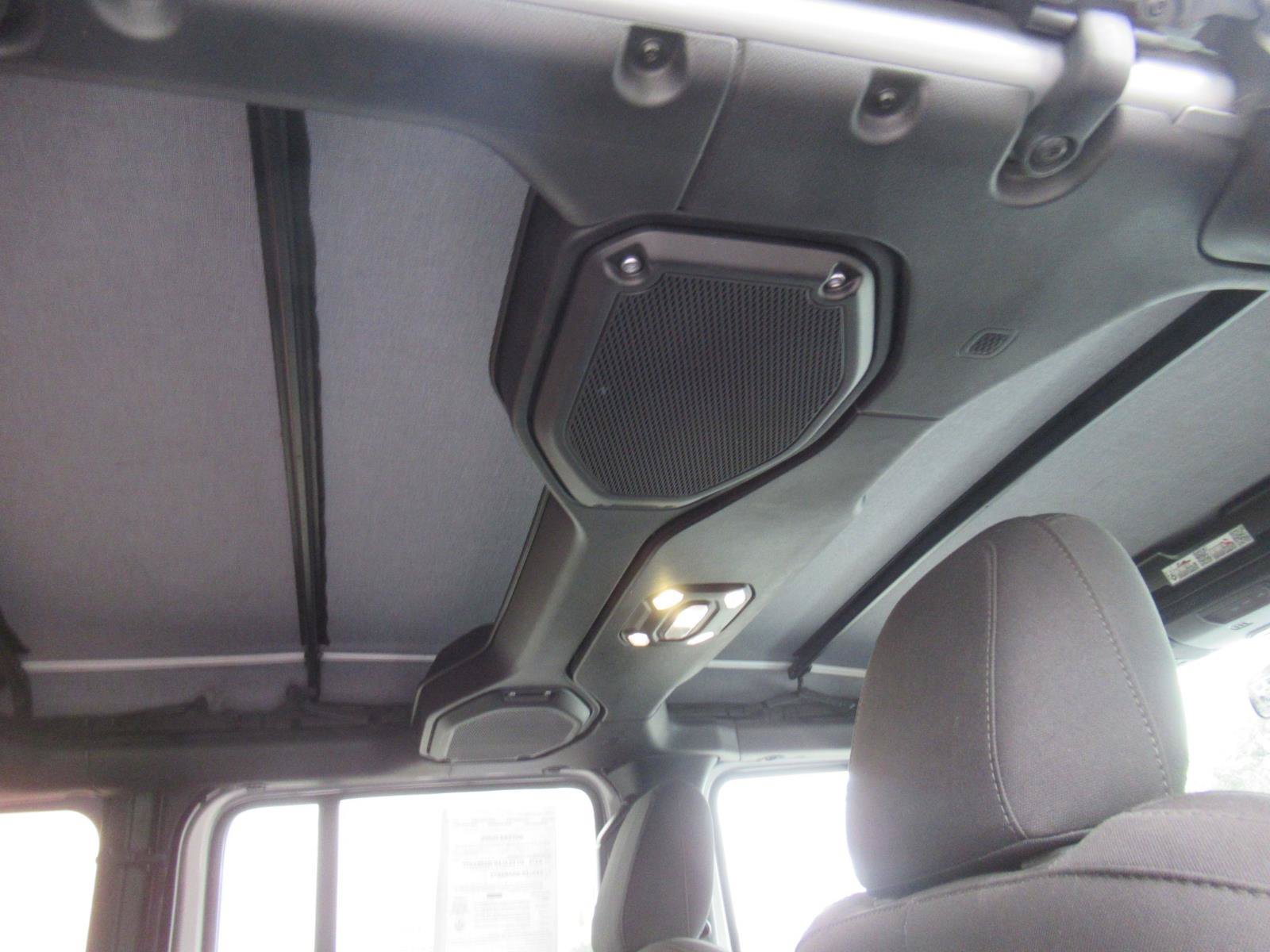 Used 2022 Jeep Wrangler Unlimited Sport AWD/4WD image 11