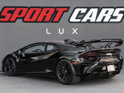 Used 2022 Lamborghini Huracan STO image 10