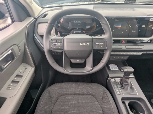 New 2027 Kia Seltos S FWD image 16