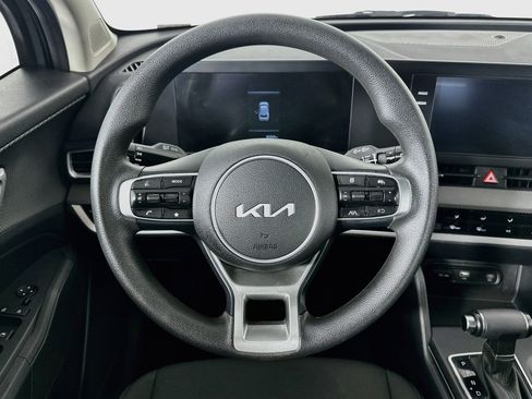 Used 2025 Kia Sportage LX FWD image 17