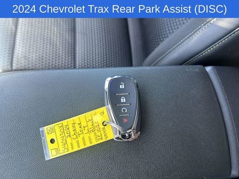 Used 2024 Chevrolet Trax LT w/ Driver Confidence Package FWD image 30