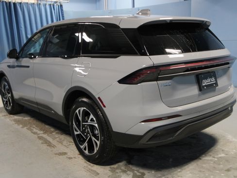 New 2026 Lincoln Nautilus Premier w/ Jet Appearance Package image 33