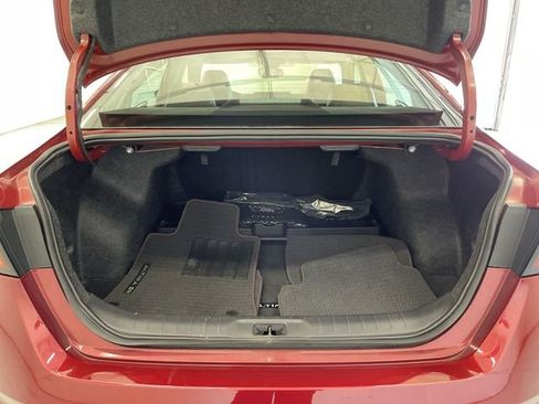 Certified 2024 Nissan Altima 2.0 SR image 15