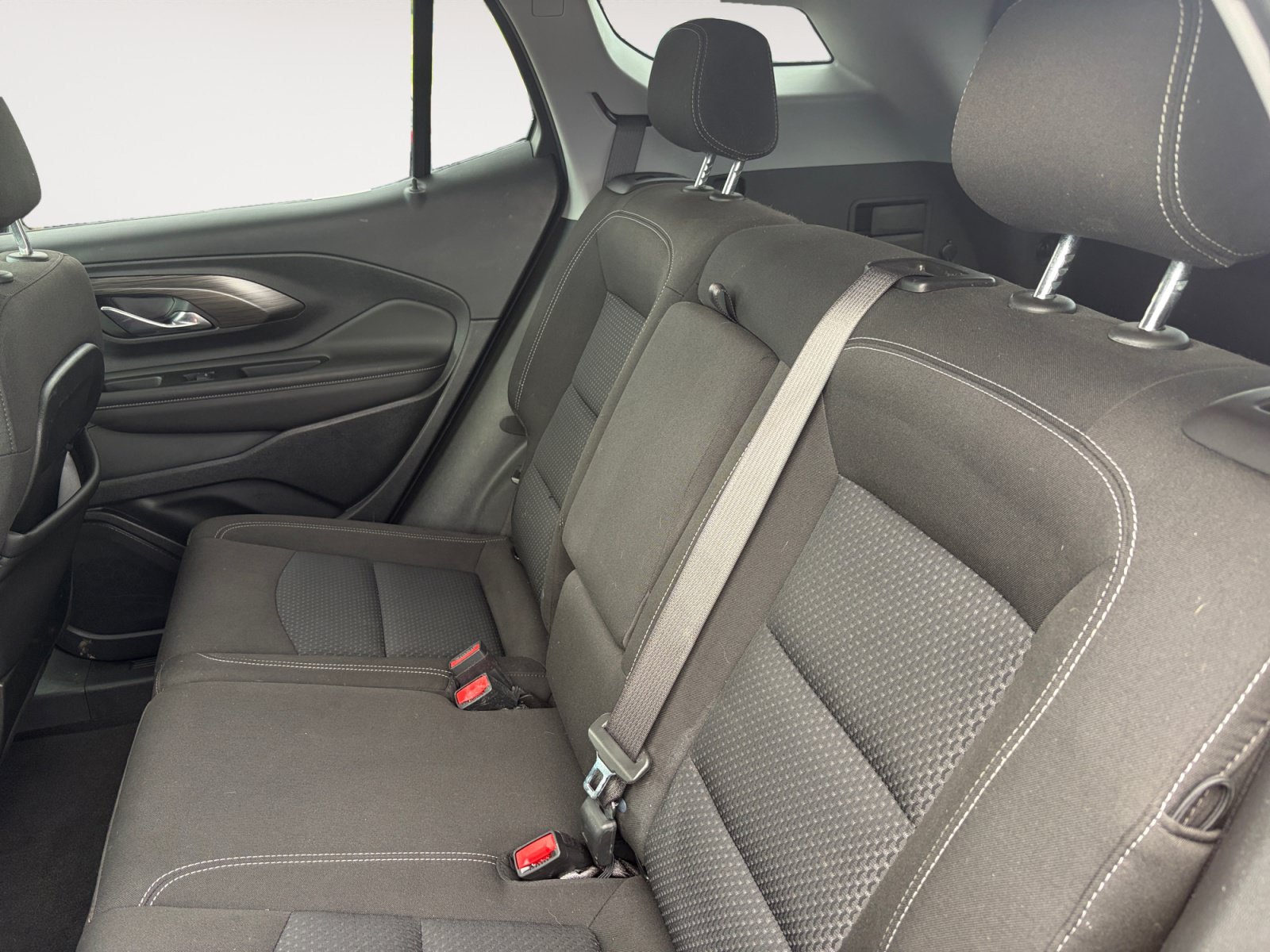 Used 2023 GMC Terrain SLE w/ Driver Convenience Package AWD/4WD image 13