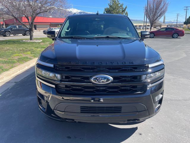 Used 2024 Ford Expedition Max Limited AWD/4WD image 3