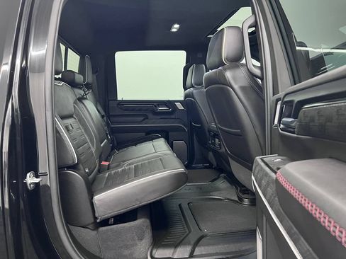 Used 2025 GMC Sierra 2500 AT4X AWD/4WD image 29