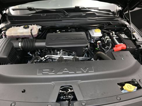 Used 2025 RAM 1500 Big Horn RWD image 26