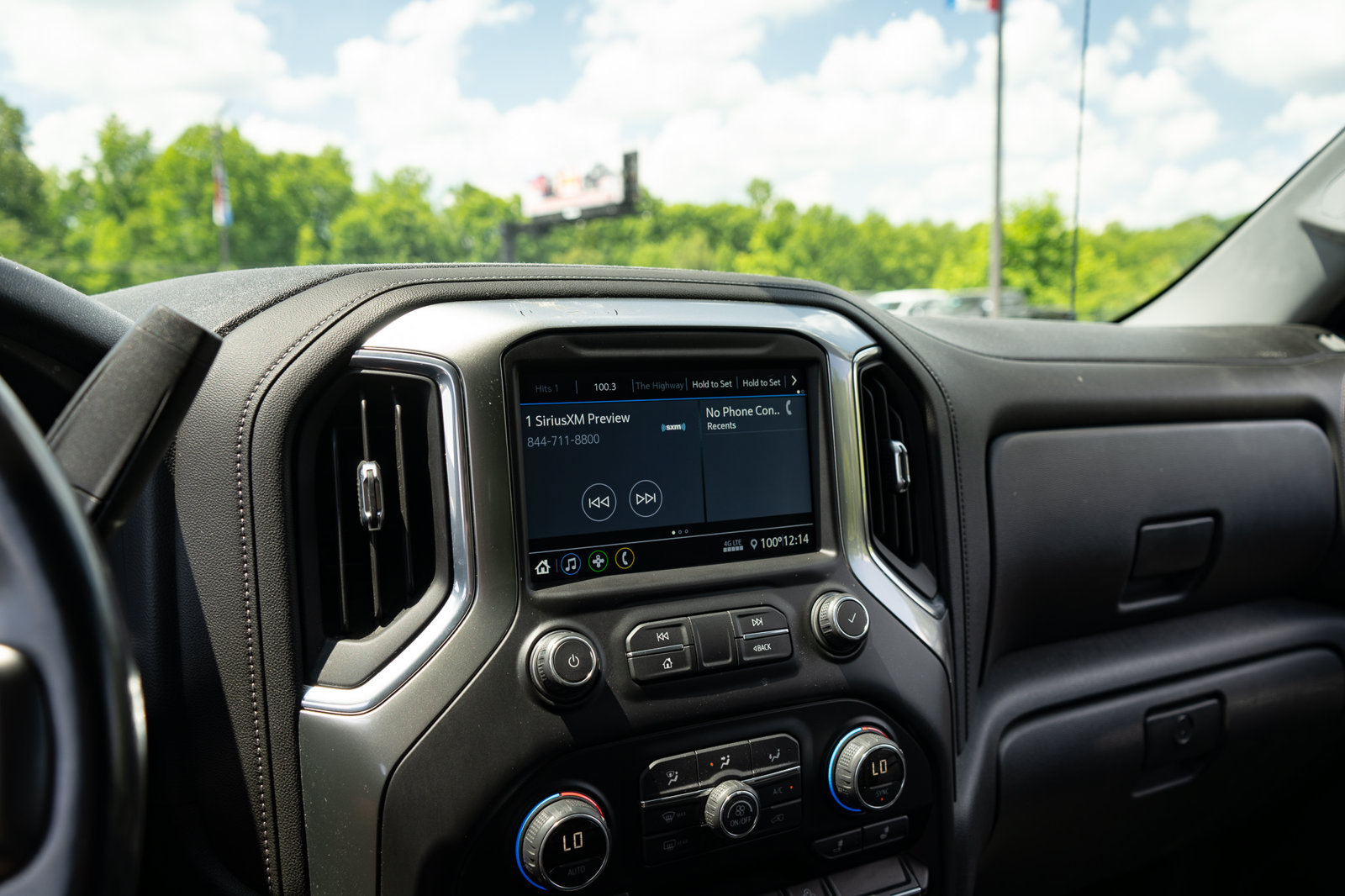 Used 2021 Chevrolet Silverado 1500 RST AWD/4WD image 23