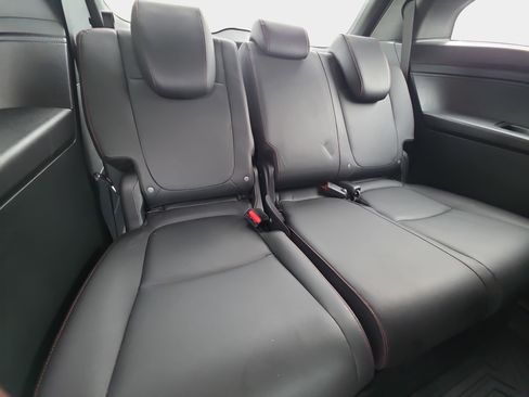 Used 2024 Honda Odyssey Sport image 12