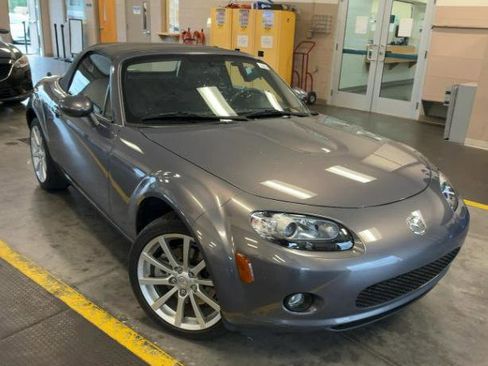 Used 2007 MAZDA MX-5 Miata Touring RWD image 1